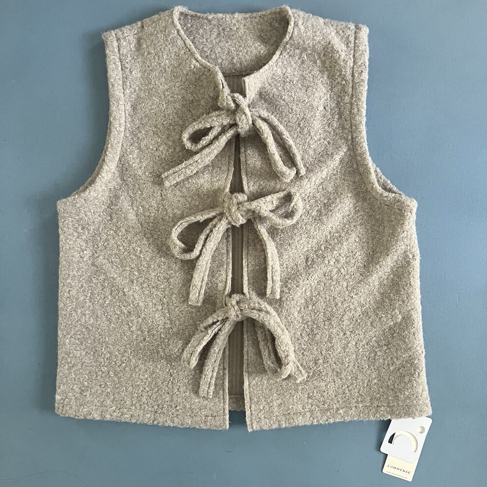 NWT Commense Round Neck Bow Front Light Grey Sleeveless Sweater Vest - Picture 3 of 7